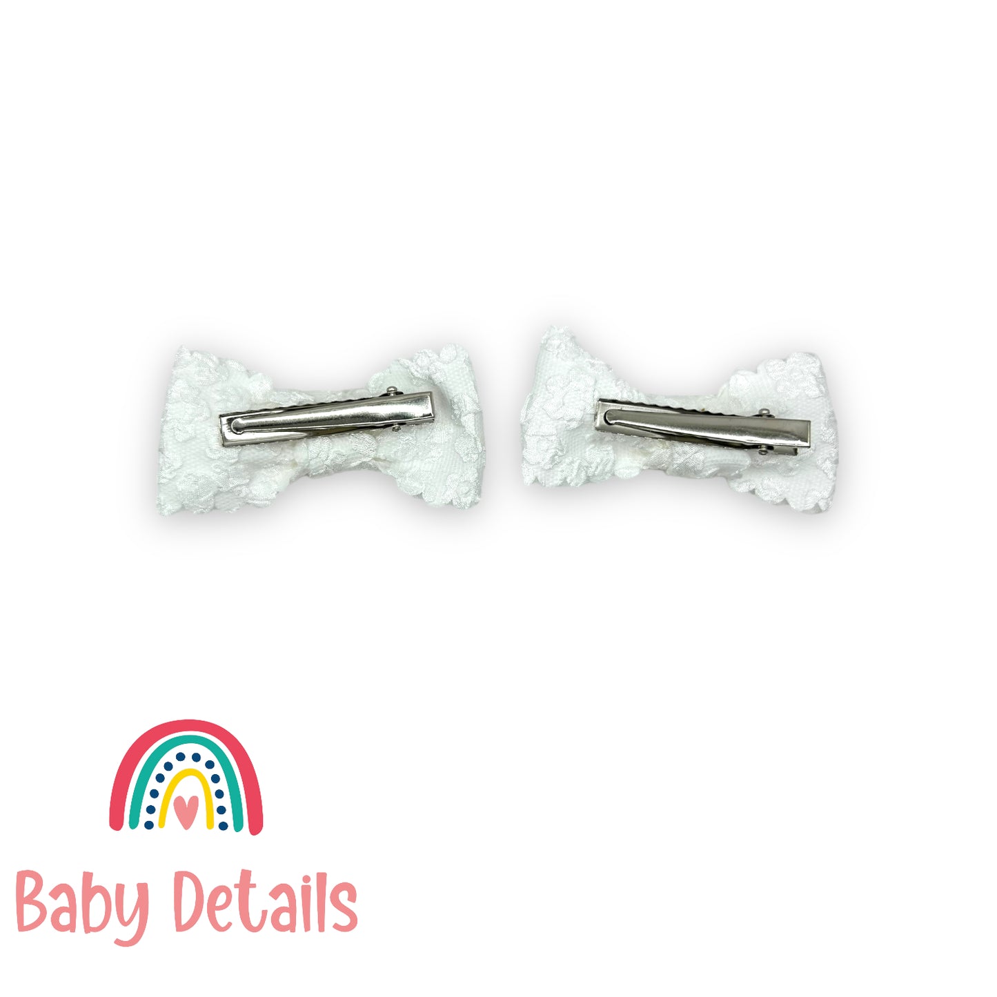 Set of 2 floral hair clips - White