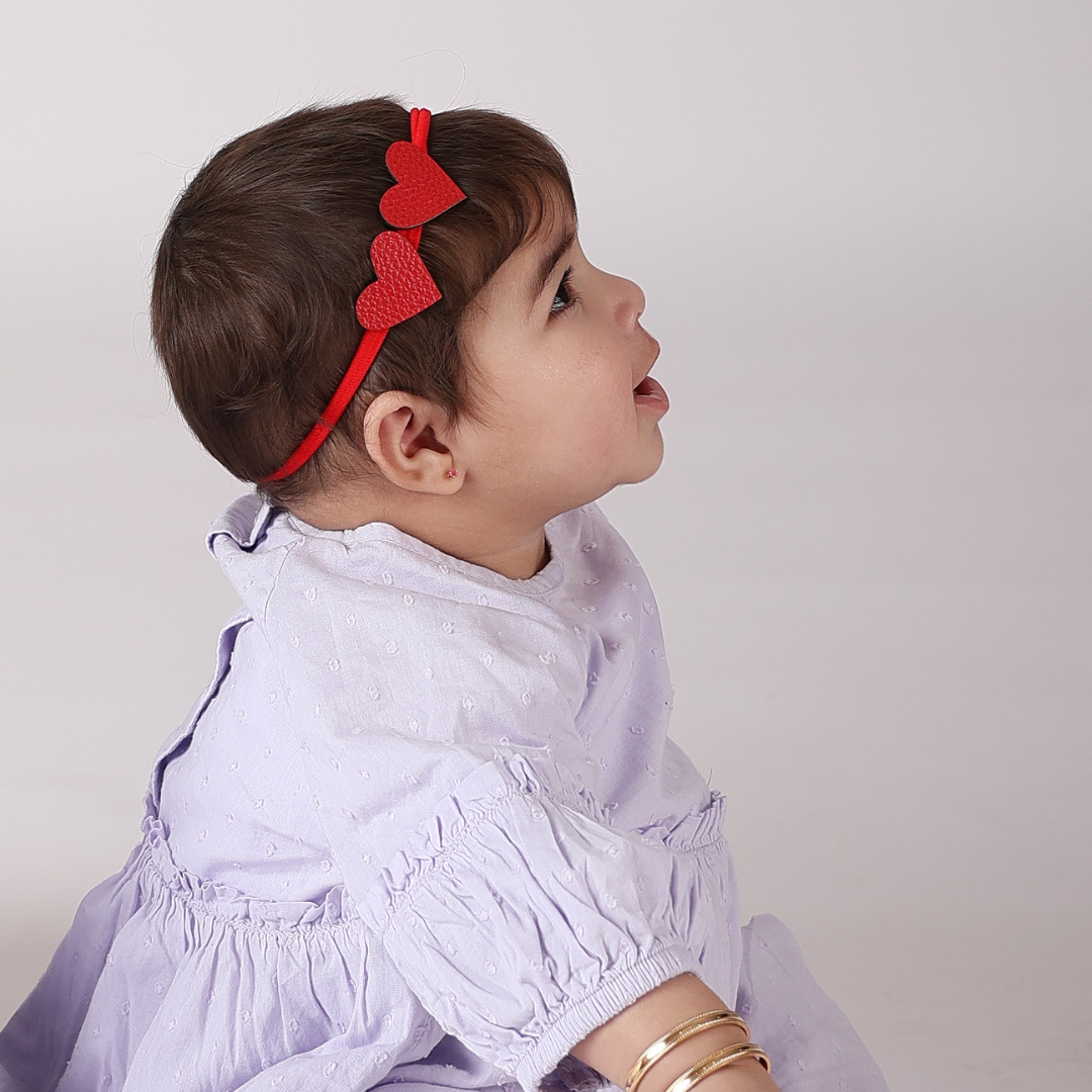 طوق شعر بقلوب من الجلد - أحمر