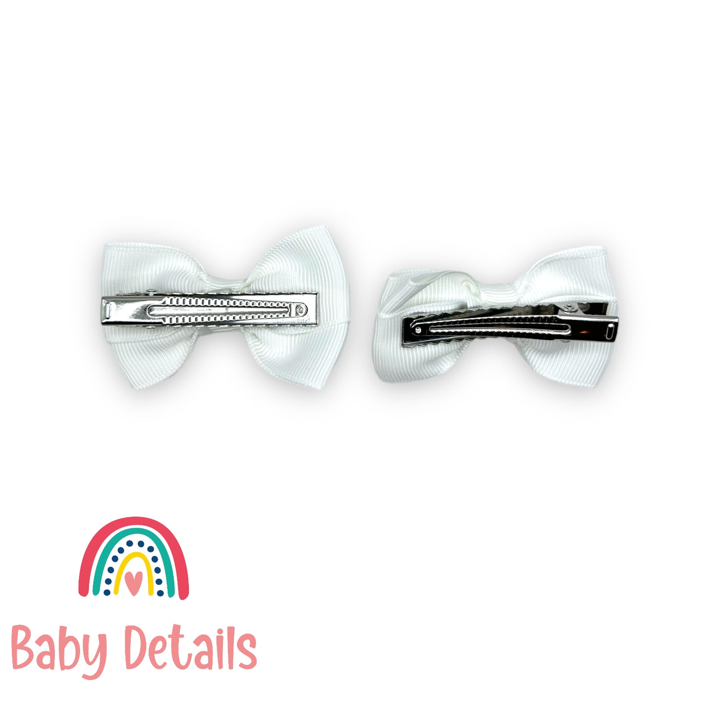 Set of 2 classic hair clips - White