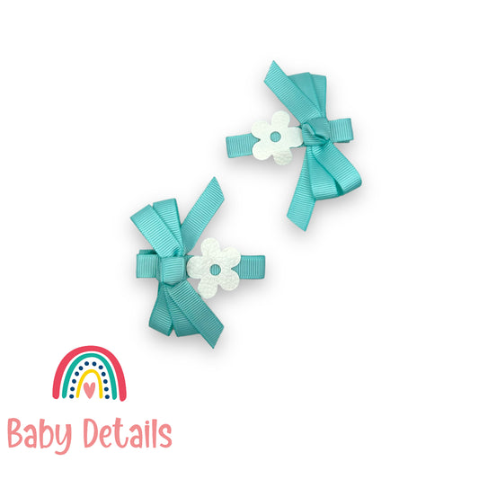 Set of 2 hair clips with a white flower - Aqua Green